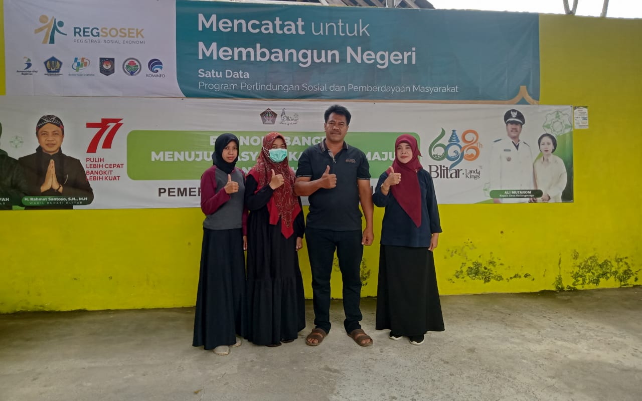 SATU DATA PROGRAM PERLINDUNGAN SOSIAL DAN PEMBERDAYAAN MASYARAKAT SATU DATA PROGRAM PERLINDUNGAN SOSIAL DAN PEMBERDAYAAN MASYARAKAT